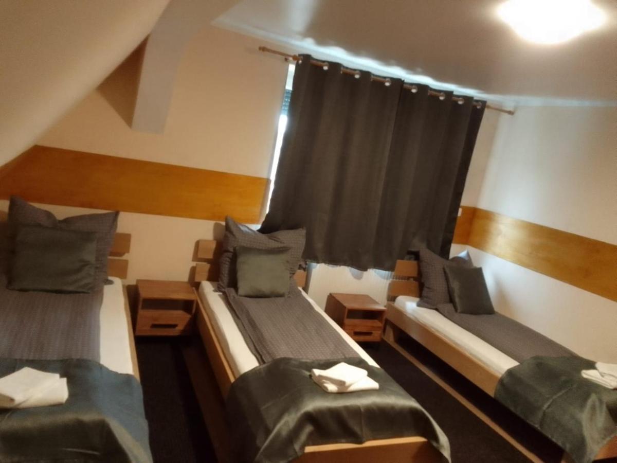 Schlafhuette Hotel คัลเทินเคอร์เคน ภายนอก รูปภาพ